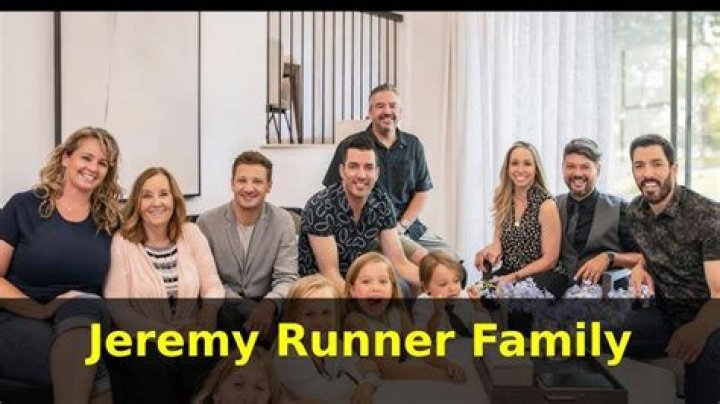 
How many siblings does Jeremy Renner have? Support pours in as Hawkeye star shares ICU video with mother and sister 