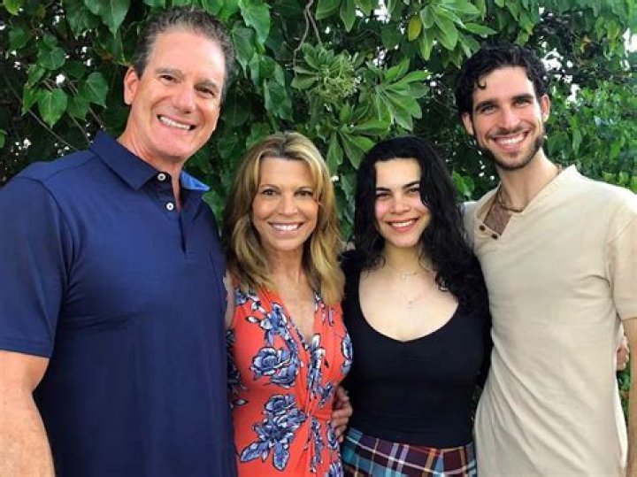 
Is Vanna White Married? Details To Know About Her Husband And Children 