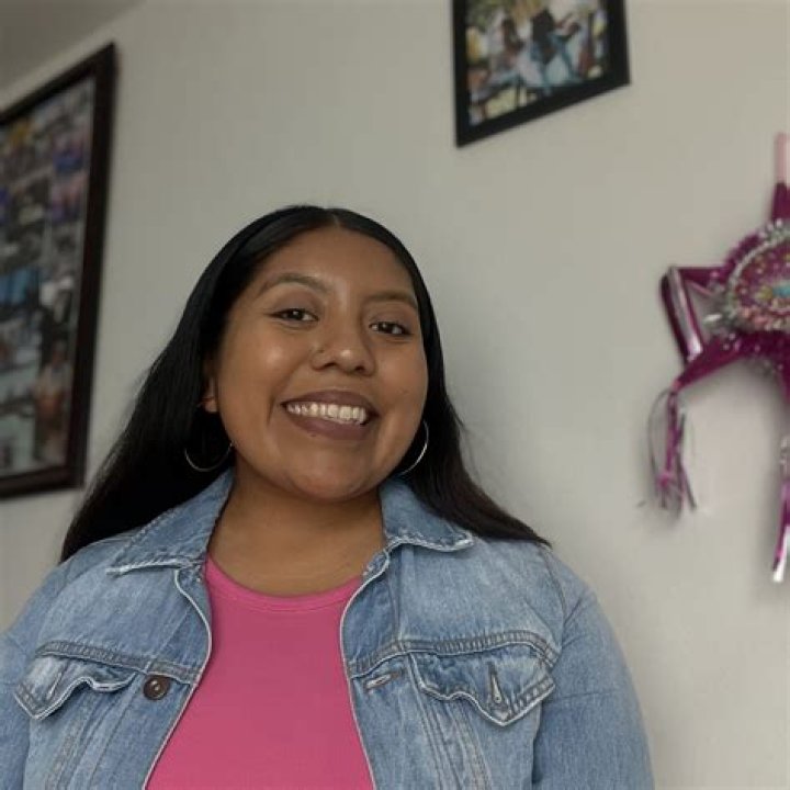 
Who is Melina Cruz? 